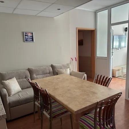 Apartment Oasis-apartament *